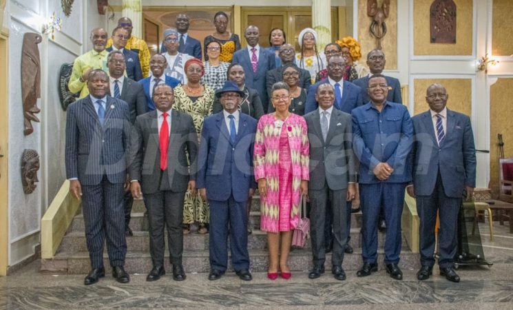 MME ABOMO MARIE-LOUISE, GRAND OFFICIER DE L’ORDRE NATIONAL DE LA VALEUR