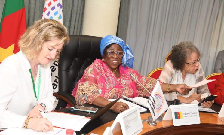 Plaidoyer pour une diplomatie parlementaire féminine face aux crises mondiales